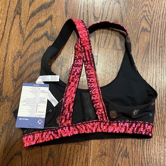 NWT Urban Outfitters Without Walls Mini Medallion Bra XS B-1343 - Picture 3 of 3